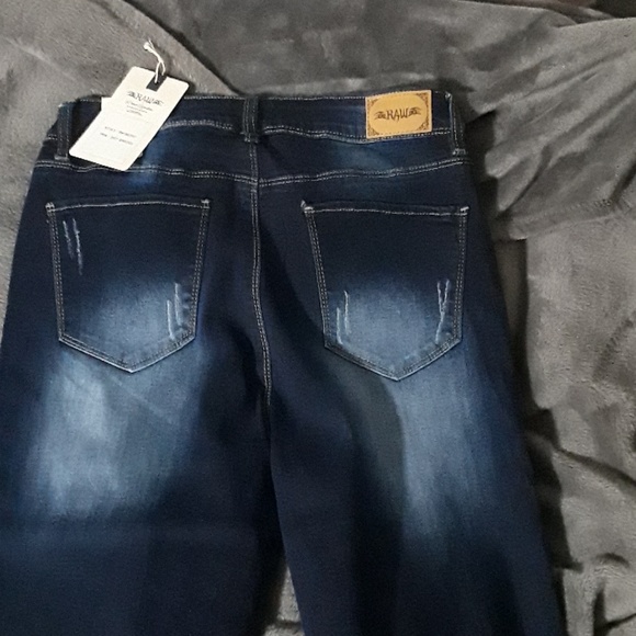 Jeans - Picture 3 of 3